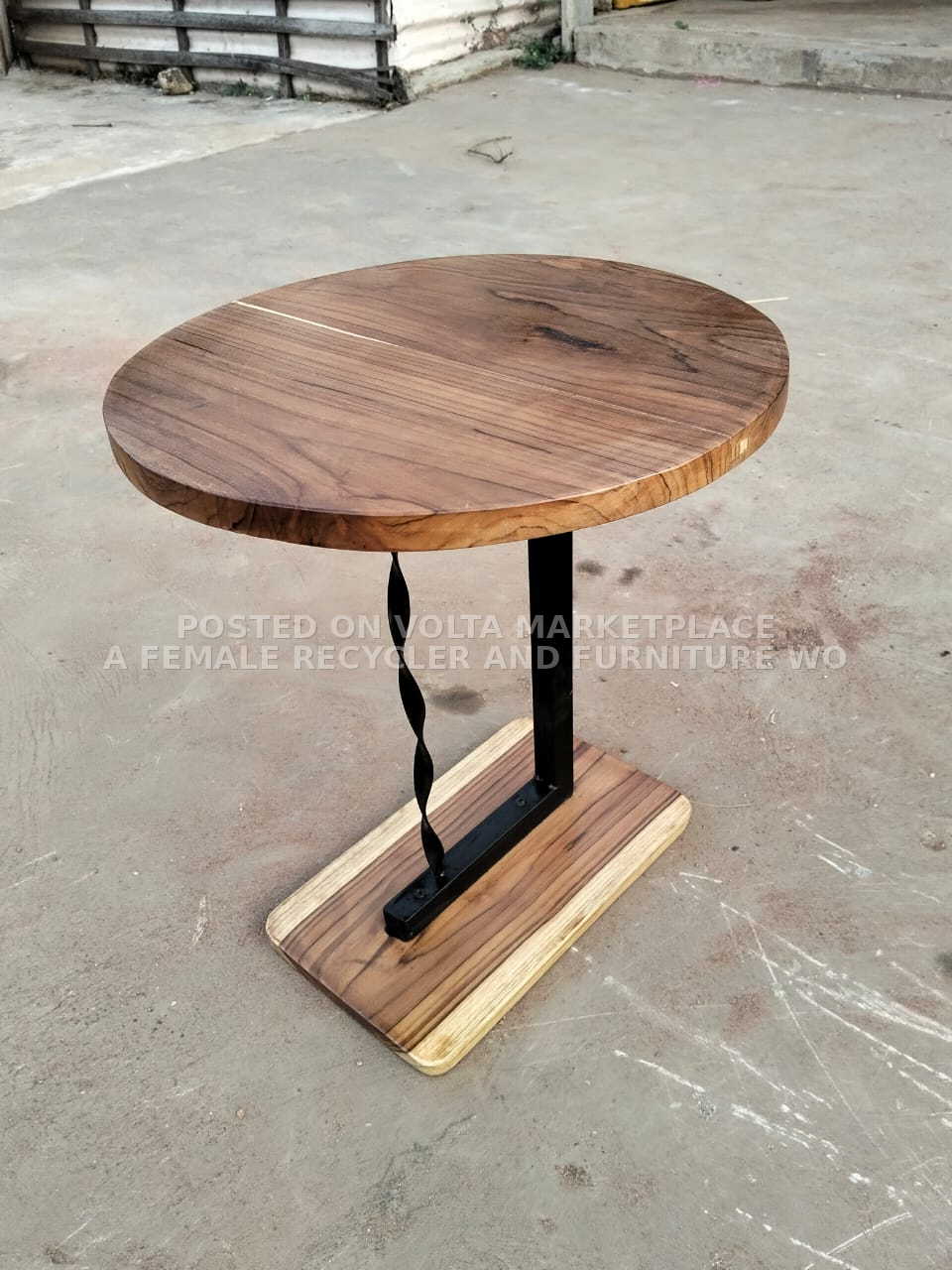 A female Recycler and furniture worker who changed waste into a sustainable products and also deals with furniture (both new and repair).
